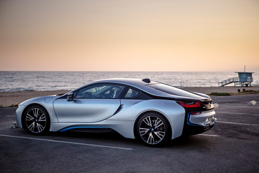 BMW i8